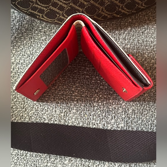 Carolina Herrera Traveler/ Japanese Envelope Wallet - Picture 14 of 14